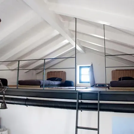 Sisters-homes Vidovici 9 בית נופש